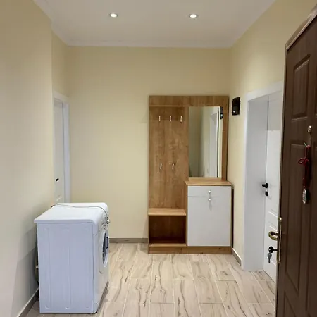 With Balcony 公寓 *