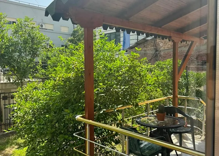 With Balcony Apartament Tirana